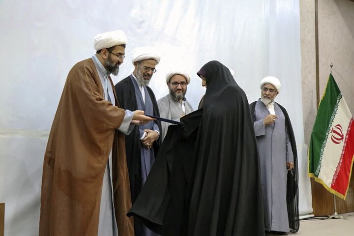 تجلیل از تلاشگران ترویج نهضت ملی زندگی با آیه های خراسان شمالی