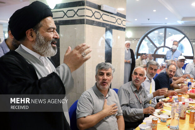 بازدید سرزده سرپرست حجاج ایرانی از هتل جراند حیات