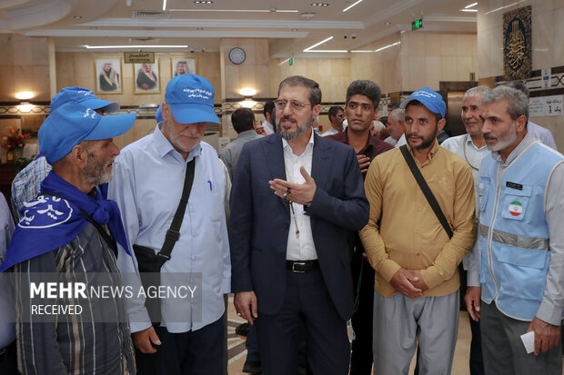 بازدید سرزده سرپرست حجاج ایرانی از هتل جراند حیات