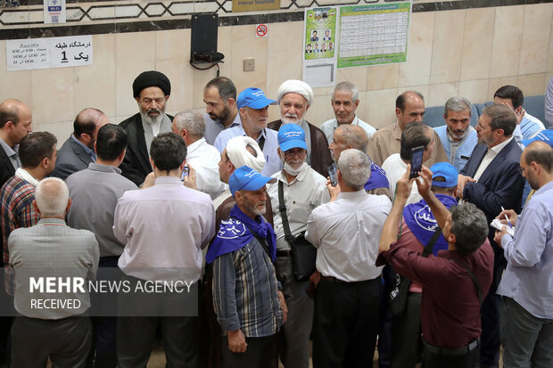 بازدید سرزده سرپرست حجاج ایرانی از هتل جراند حیات