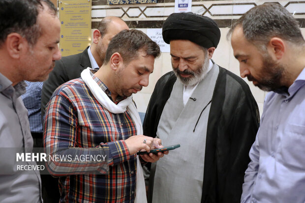بازدید سرزده سرپرست حجاج ایرانی از هتل جراند حیات