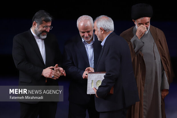 مراسم رونمایی از سمفونی «روایت پرواز اردیبهشت»