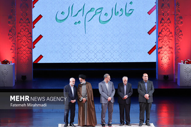 مراسم رونمایی از سمفونی «روایت پرواز اردیبهشت»