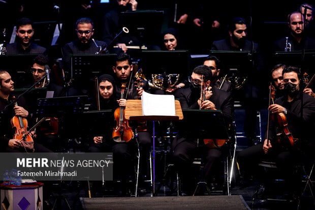 مراسم رونمایی از سمفونی «روایت پرواز اردیبهشت»
