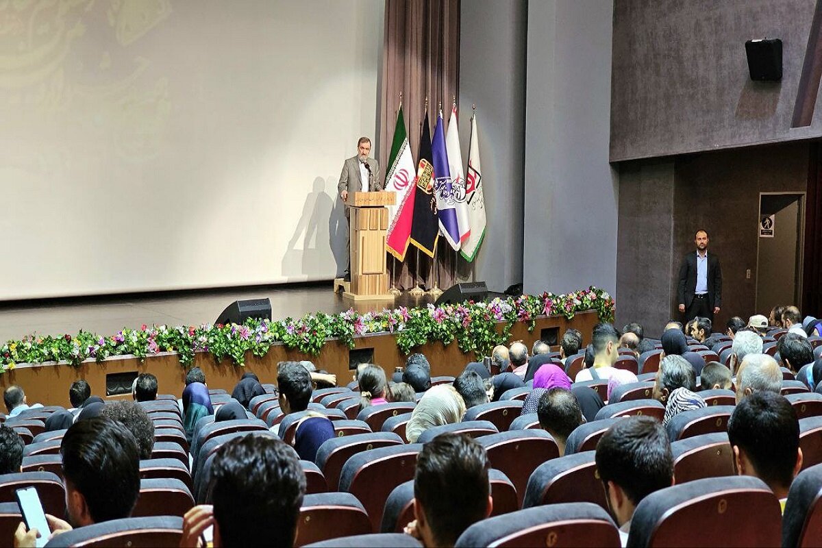 رضایی: دفاع مقدس الهام بخش زندگی آحاد مختلف مردم است رضایی: دفاع مقدس الهام بخش زندگی آحاد مختلف مردم است