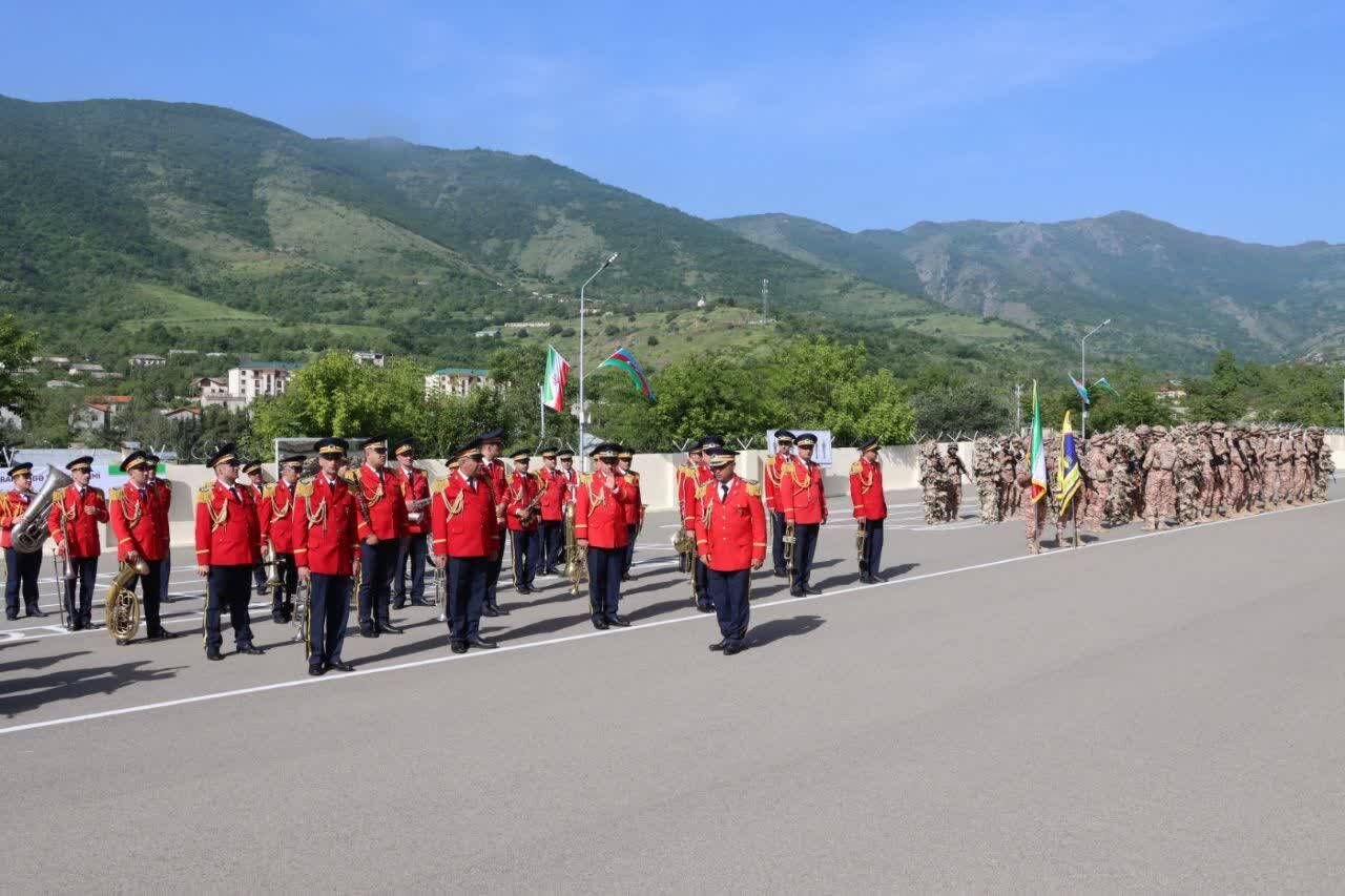 دومین روز از رزمایش مشترک نیروی زمینی سپاه و ارتش جمهوری آذربایجان دومین روز از رزمایش مشترک نیروی زمینی سپاه و ارتش جمهوری آذربایجان