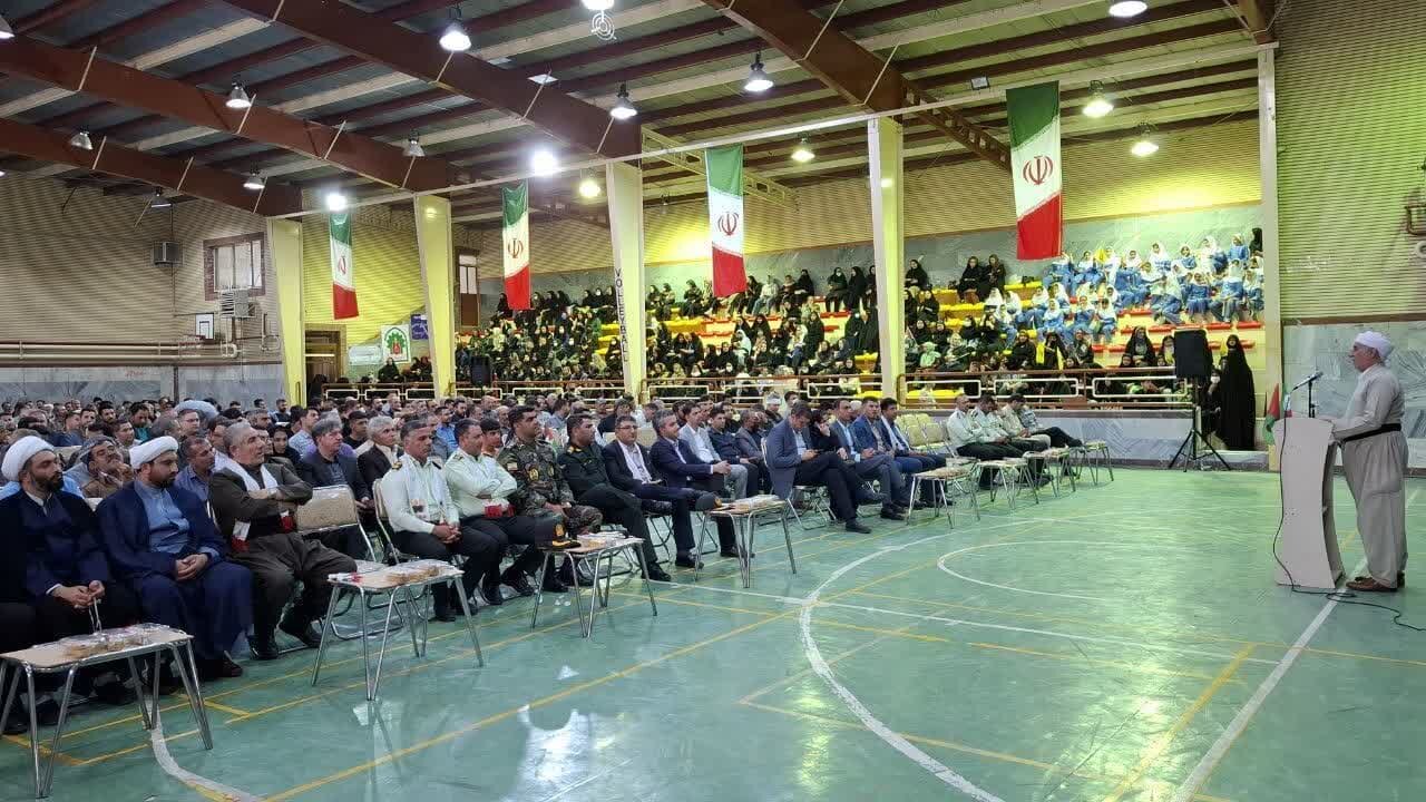 اتحاد در برابر دشمن مشترک از پیامهای اردیبهشت معطر بود