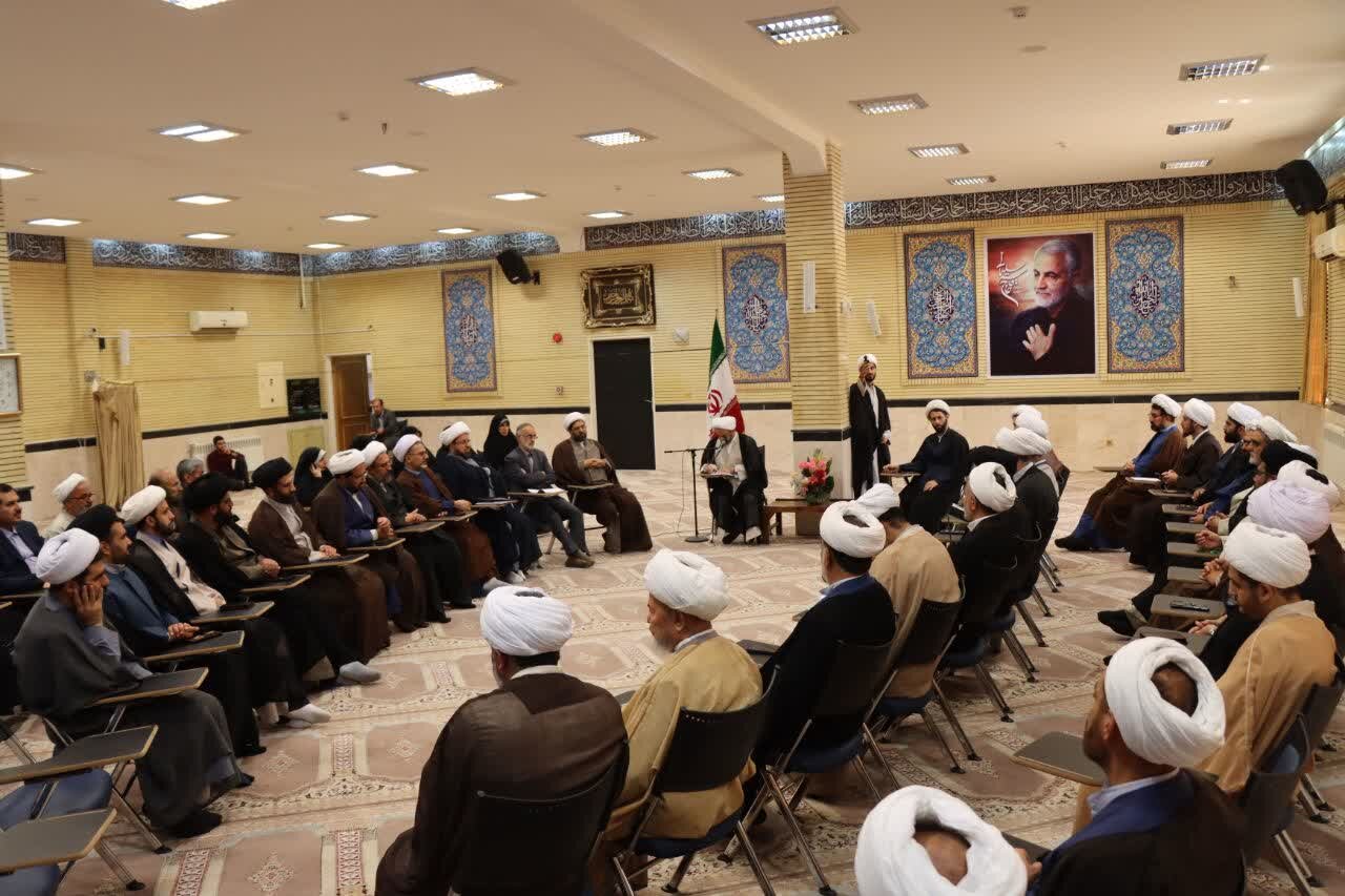 نماز،روحانيت،جماعات،ائمه،اجتماعي،ايلام،تحول،تقويت