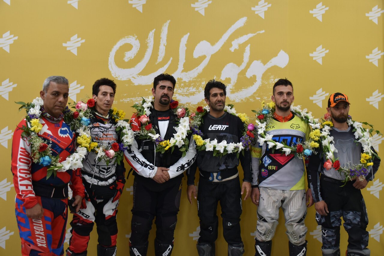 ناگفتههای جستجوی بالگرد رئیسجمهور شهید از زبان موتورسواران