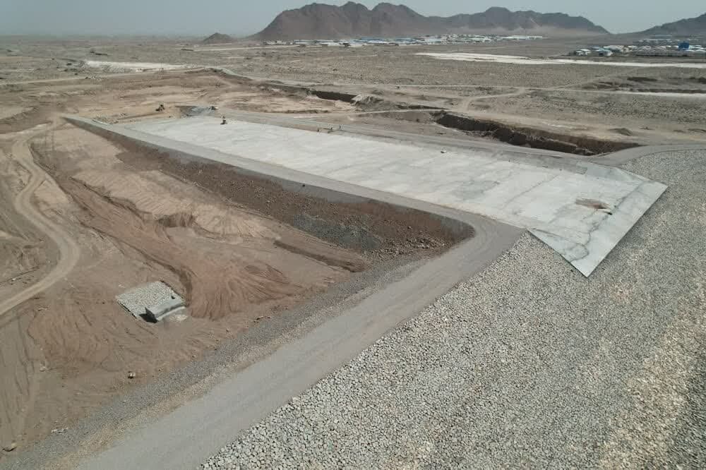مترمكعب،رودخانه،بند،عالمي،اجراي،آب،طرح،سيلاب،خاكي،بدنه