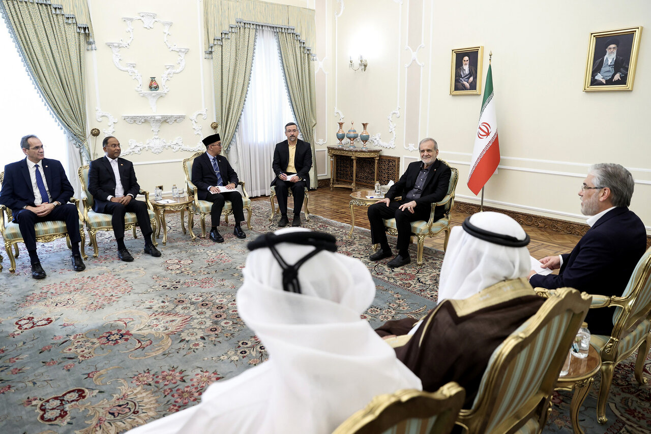 كشورهاي،اسلامي،همكاري،مشكلات،پزشكيان،دانشمندان،مشترك،جمهور،ع ...