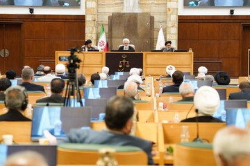 قضات مواردی که نیاز به اصلاح قانون دارد را اعلام کنند