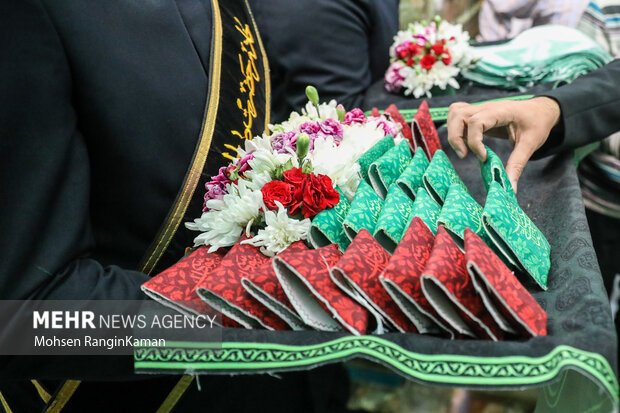 آیین غبارروبی ضریح مطهر آستان مقدس امامزاده صالح (ع)