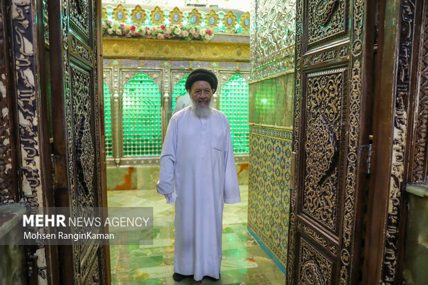 آیین غبارروبی ضریح مطهر آستان مقدس امامزاده صالح (ع)
