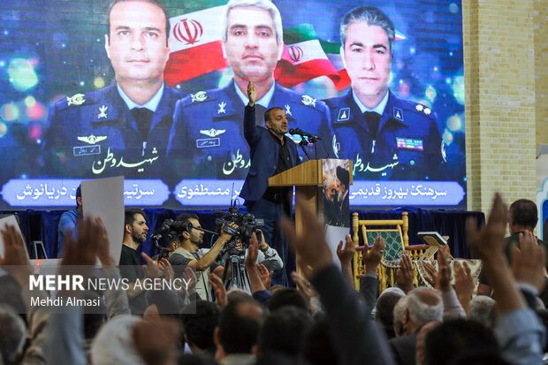 بزرگداشت شهدای خدمت در استان زنجان