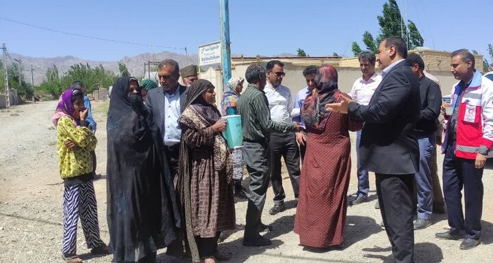 وعده فرماندار بم برای رفع مشکلات مردم مناطق روستایی بخش بروات