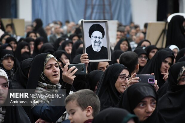 جلوهای باشکوه از وفاداری بانوان اصفهانی به آرمانهای آیتالله رئیسی