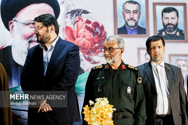 سالگرد شهادت آیت الله رئیسی و شهدای خدمت در مسجد جمکران
