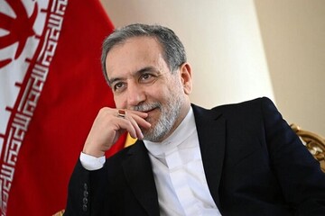 وزير الخارجية الإيراني يلتقي رئيس وزراء الفاتيكان