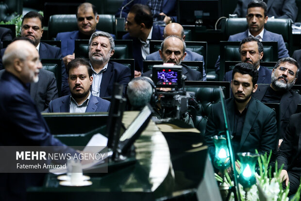 مراسم بزرگداشت شهدای خدمت در مجلس شورای اسلامی
