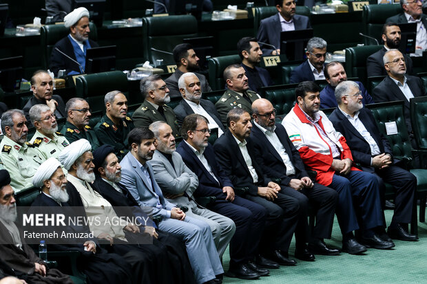 مراسم بزرگداشت شهدای خدمت در مجلس شورای اسلامی
