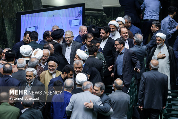 مراسم بزرگداشت شهدای خدمت در مجلس شورای اسلامی