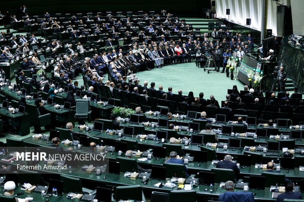 مراسم بزرگداشت شهدای خدمت در مجلس شورای اسلامی