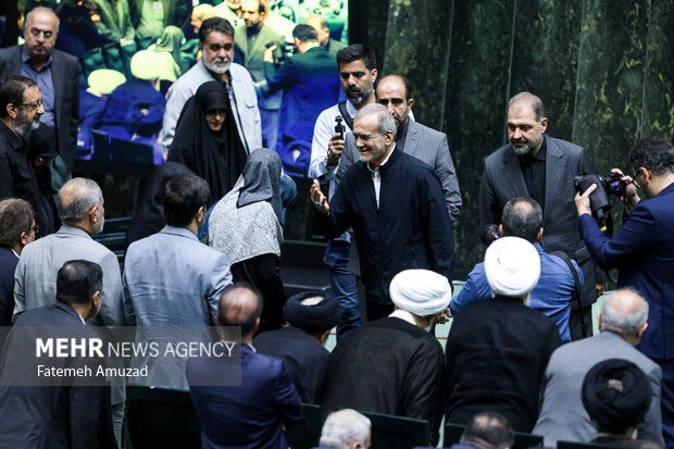 مراسم بزرگداشت شهدای خدمت در مجلس شورای اسلامی