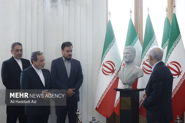 مراسم گرامیداشت اولین سالگرد شهادت حسین امیرعبداللهیان