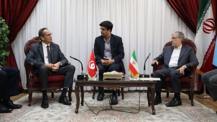 إيران وتونس تؤكدان على تعزيز التعاون العلمي