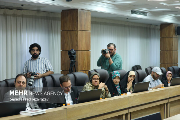 نشست هم اندیشی پیگیری حقوقی تحریف نام خلیج فارس توسط گوگل