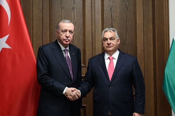 Erdoğan, Macaristan Başbakanı Orban ile görüştü