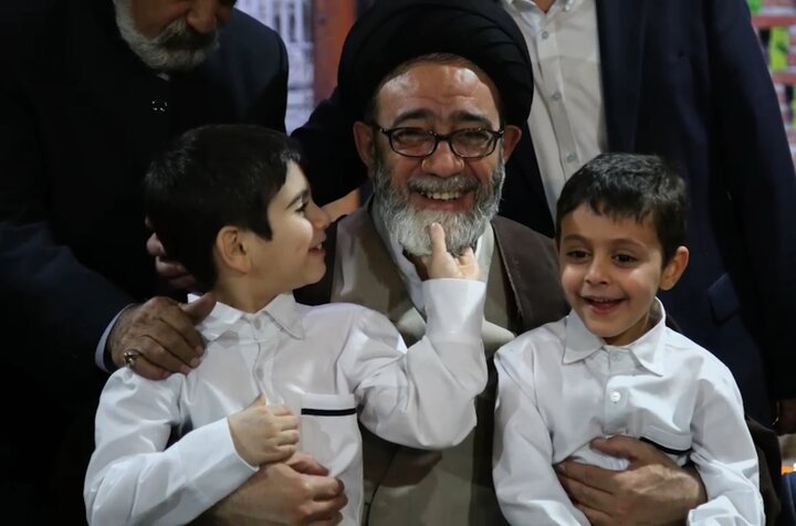 از سلفی حاج آقا آل هاشم با بچه ها تا داستان محاسن