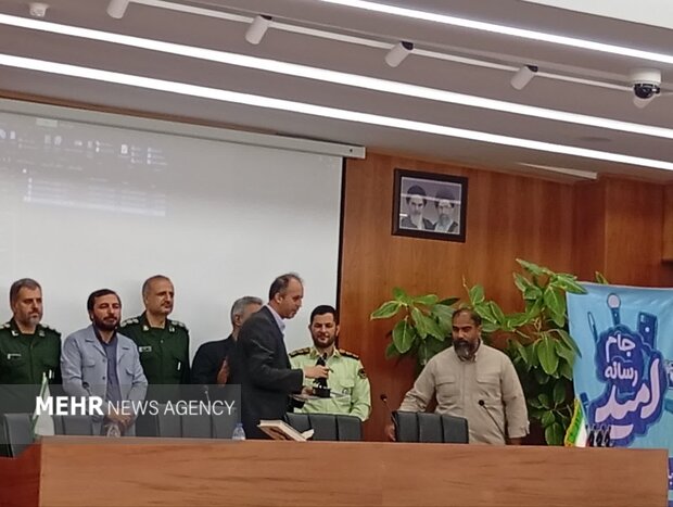 خبرنگار مهر رتبه اول جام رسانه امید گرمسار را کسب کرد
