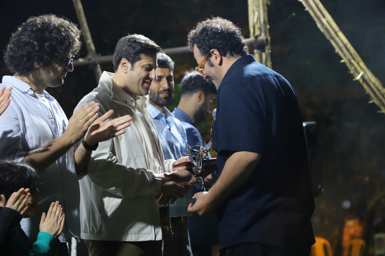 فيلم،تقدير،جشنواره،لوح،فضاي،اهدا،فيلمنامه،ادامه،اهداي،صحنه،م ...