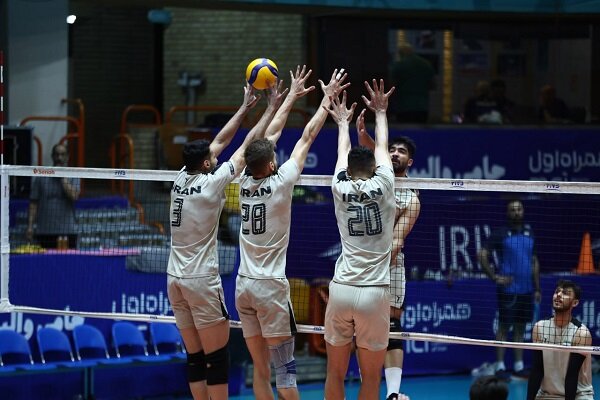 بازيكنان،تمرين،تيم،پرداختند،واليبال،ملي،اكبري،ليگ،ايران،امير ...