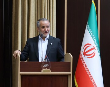 قدردانی از معلم زمان و مکان نمی‌شناسد