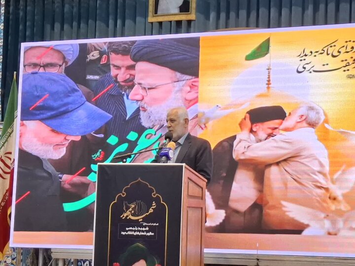آیت الله رئیسی با حکمرانی مردمی کشور را از بحران خارج کرد