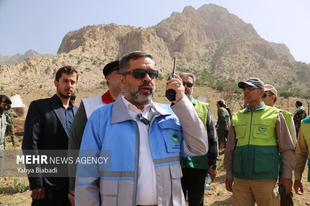 مانور بزرگ اطفا حریق در جنگل‌ها و مراتع کرمانشاه