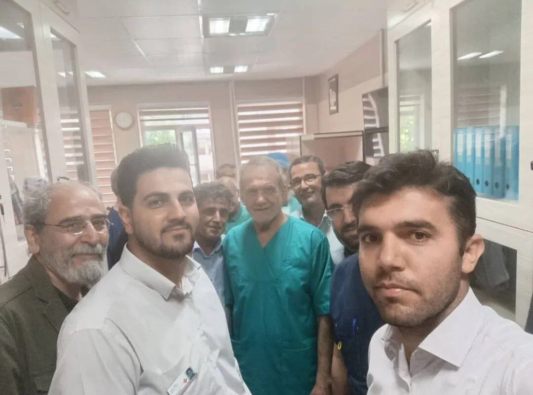 رئیس جمهور در تبریز دست به تیغ شد