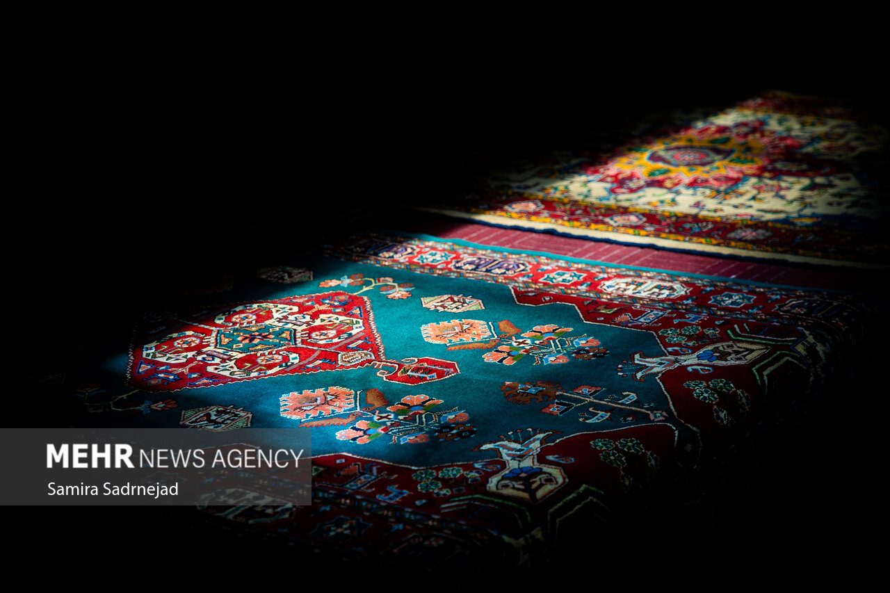 اصالت دیرینه شرقی فرش تبریز در حال فراموشی