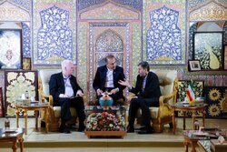 رئیس‌جمهور اسبق کرواسی با استاندار اصفهان دیدار کرد