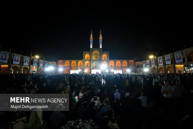 نخستین سالگرد شهید رئیسی و شهدای خدمت در یزد نخستین سالگرد شهید رئیسی و شهدای خدمت در یزد