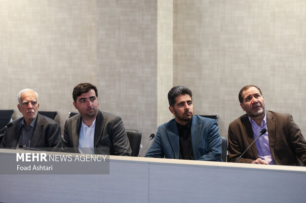 سی و چهارمین نشست هیئت امنا خیریه امدادگران عاشورا