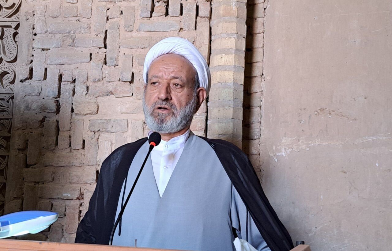 رهبر،انقلاب،روز،دهشيري،اردستان،مقاومت،مجلس،ماه،توجه،بيانات،ا ...