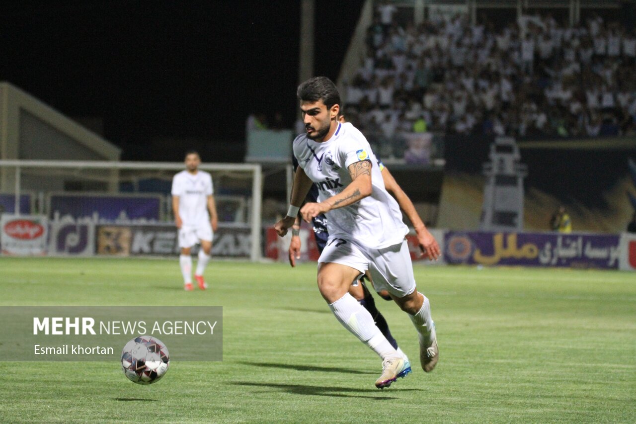 دوئل حساس در انزلی؛ ملوان زارع مقابل فجر تشنه امتیاز دوئل حساس در انزلی؛ ملوان زارع مقابل فجر تشنه امتیاز