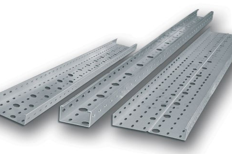 سینی کابل چیست؟ شناخت انواع تجهیزات کابل کشی
