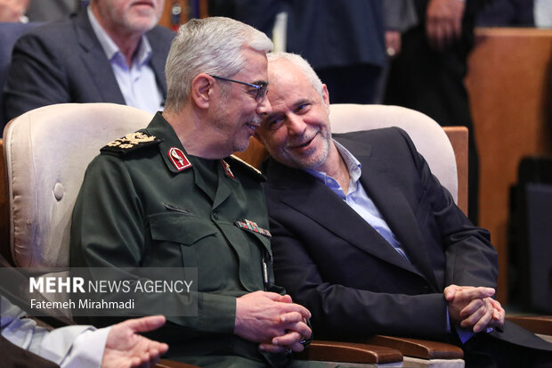 سردار سرلشکر محمد باقری رئیس ستاد کل نیروهای مسلح در اولین کنگره الگوی حکمرانی شهید سید ابراهیم رییسی
