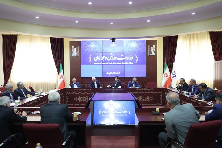جلسه مسئولان فوتبال با وزیر برای ساماندهی قیمت ها در نقل و انتقالات