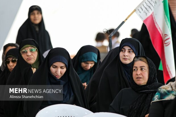 آئین نکوداشت ۲۶۲ شهید عملیات بیت المقدس در گلزار شهدای رشت